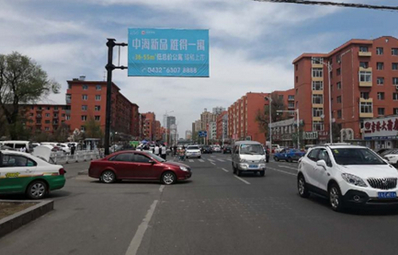 中興街人民醫院門(mén)前交通導向