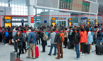 貴陽(yáng)北站檢票口刷屏機廣告