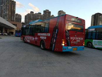 張裕解百納--福州公交車(chē)廣告案例