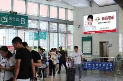 古鎮站A、B進(jìn)出站口燈箱廣告